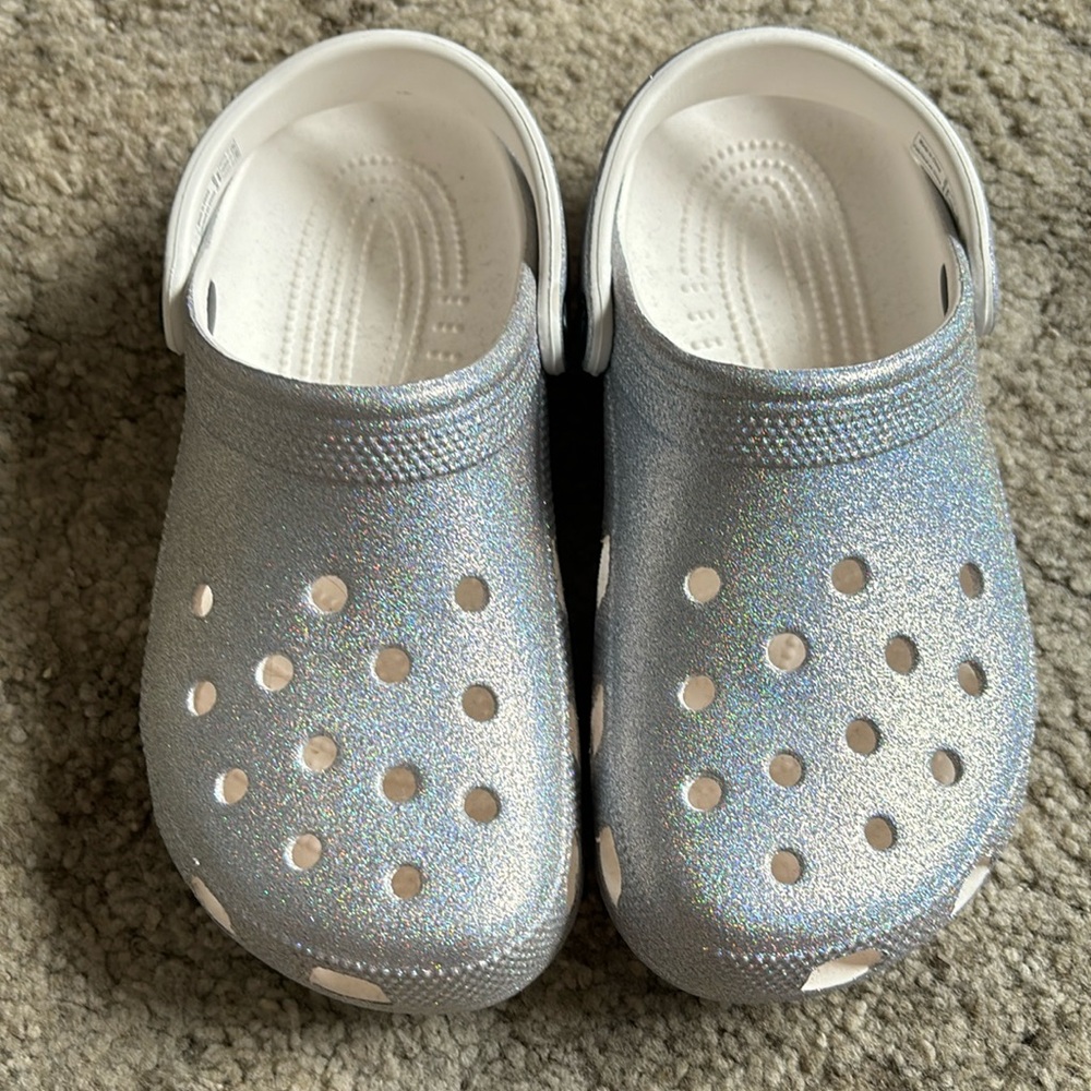 Silver glitter Crocs size 8 women EUC